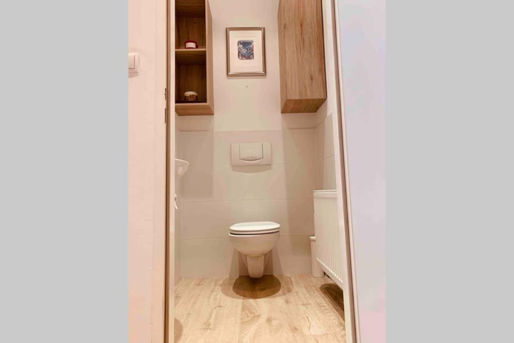 Spacious 1 Bedroom Belvedere Appartement Vienne