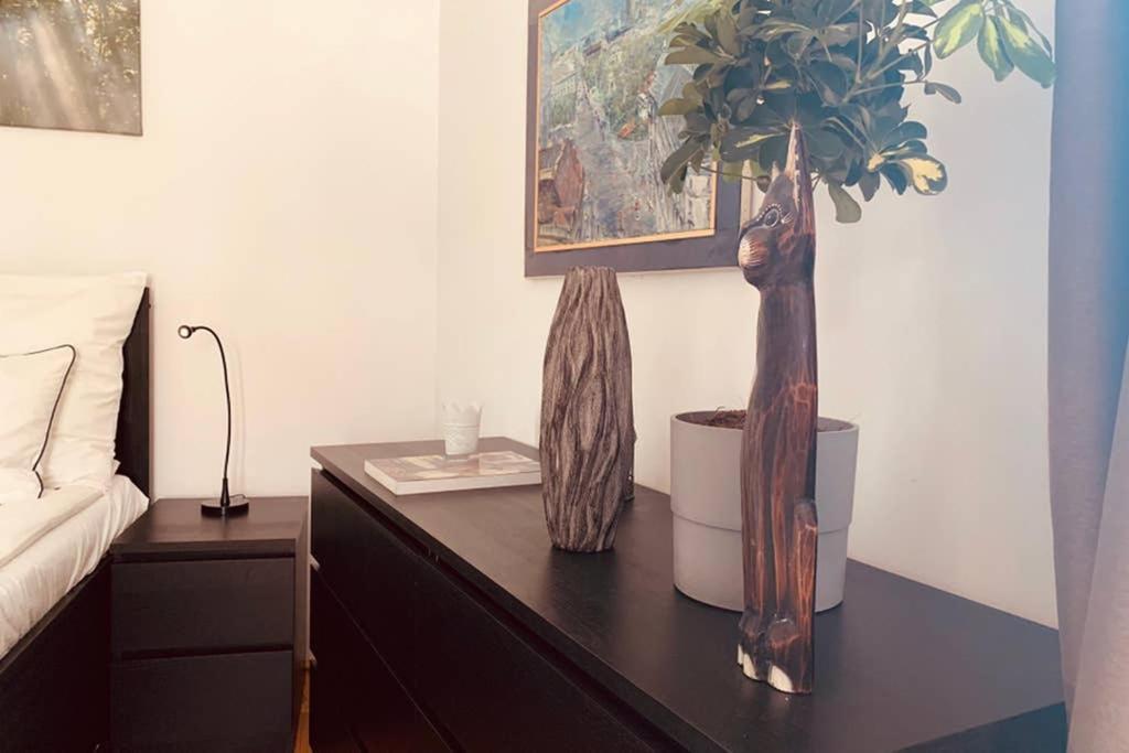 Spacious 1 Bedroom Belvedere * Vienna